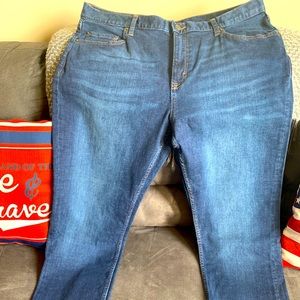 NWOT- Banana Republic Slim Techmotion jeans - W35